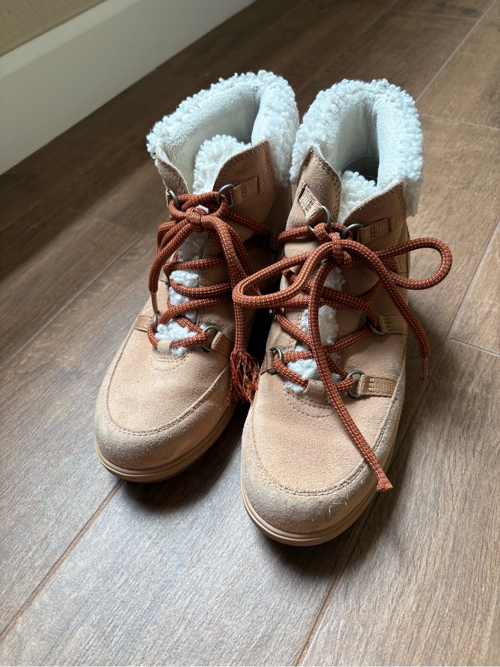 Sorel Booties Women Evie Cozy Lace Shearling Suede Winter Light Brown Size 8
